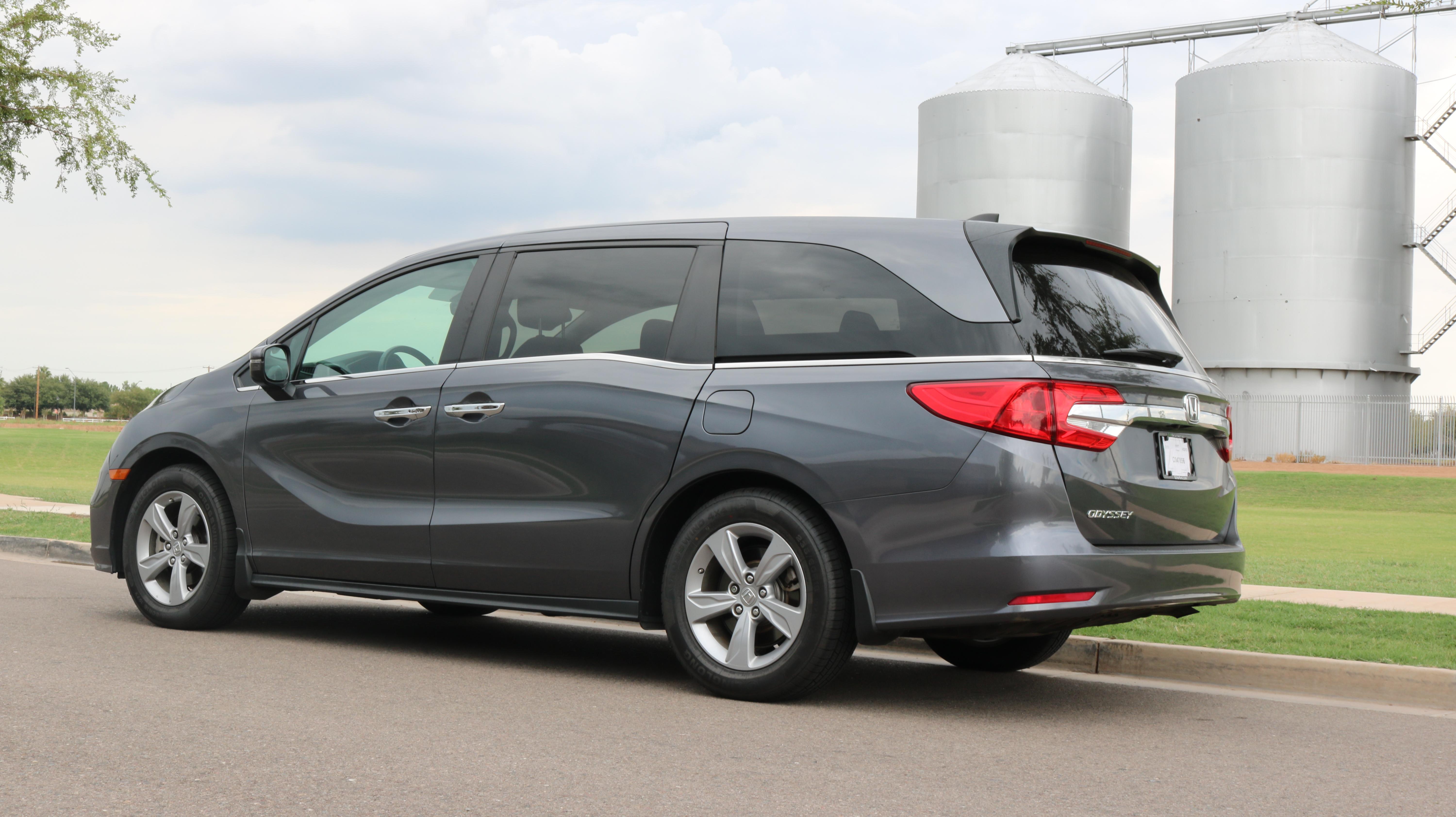 Honda Odyssey photo 4
