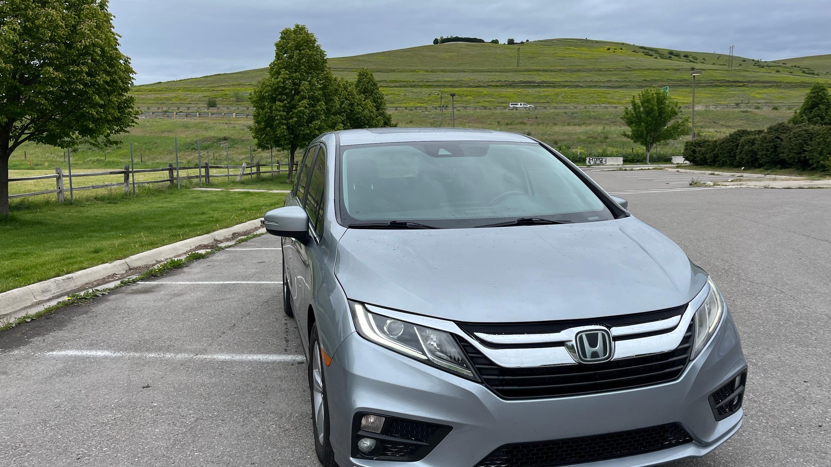 Honda Odyssey photo 4