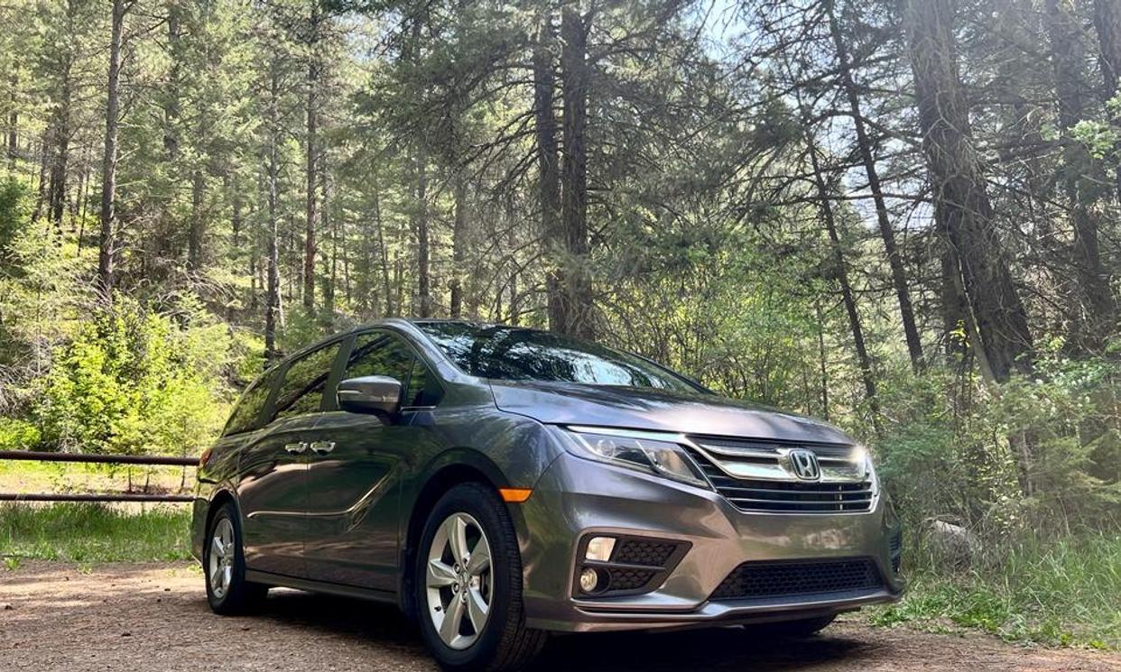 Honda Odyssey photo 2