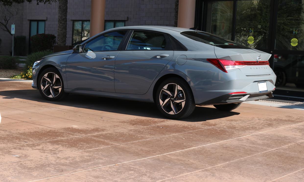 Hyundai Elantra