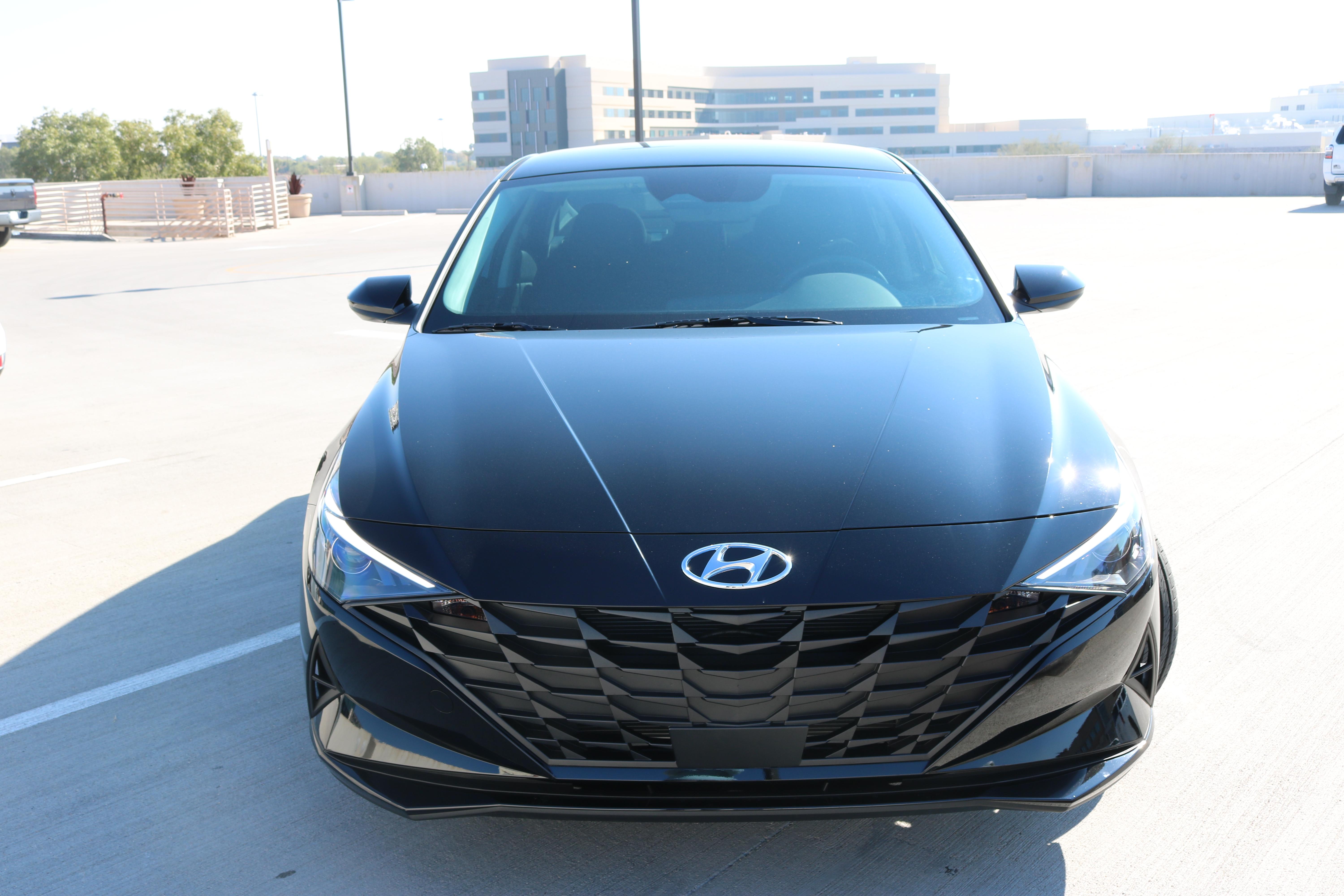 Hyundai Elantra photo 5