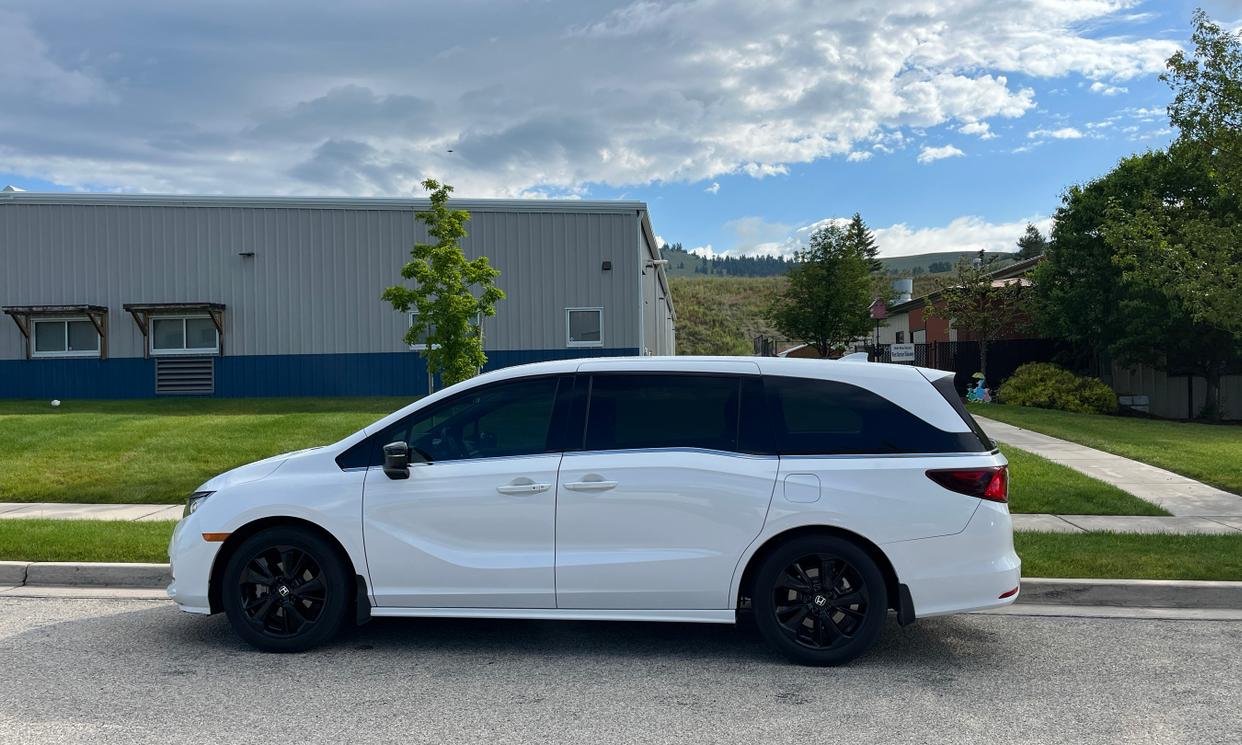 Honda Odyssey photo 3
