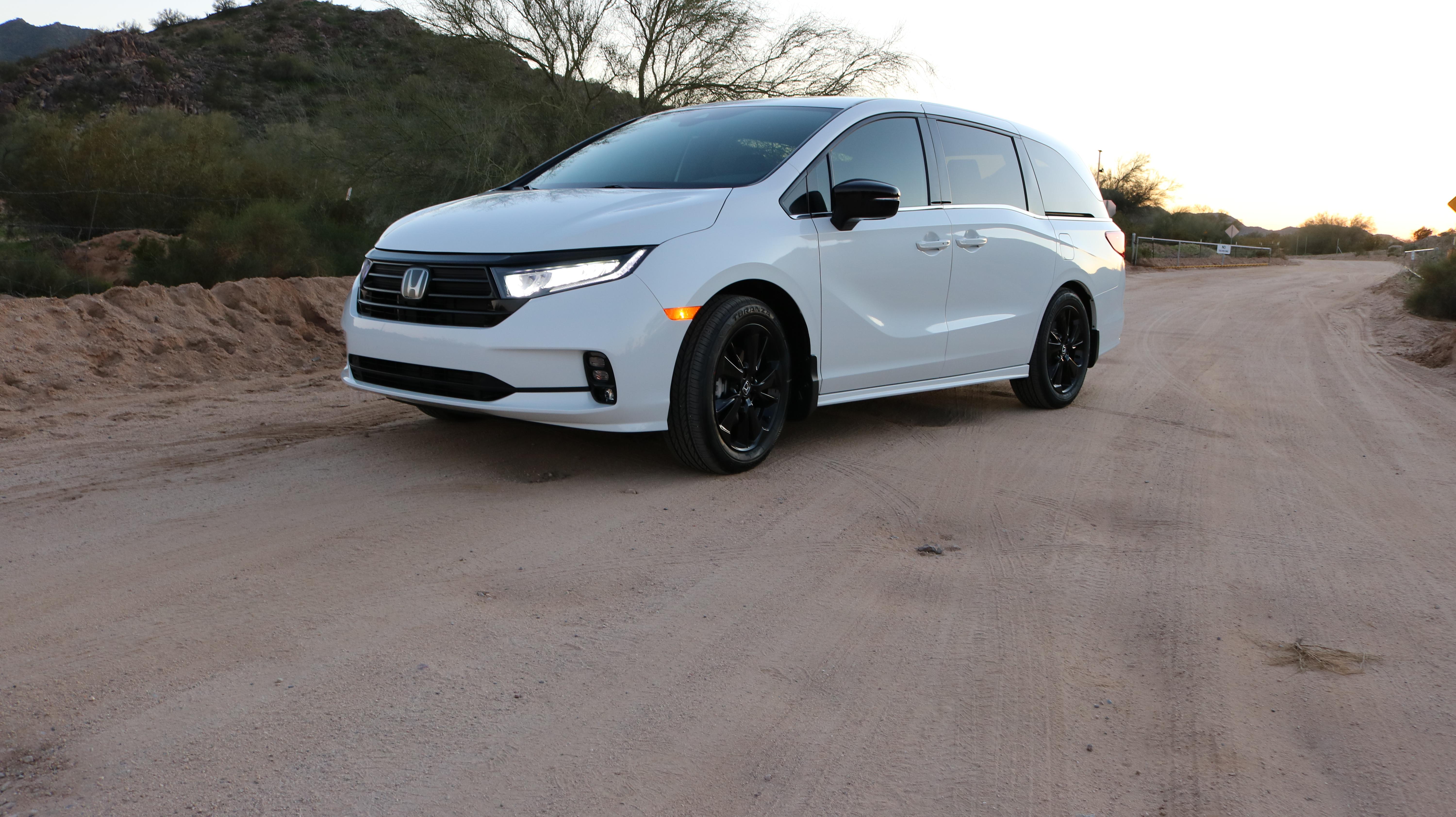 Honda Odyssey photo 4