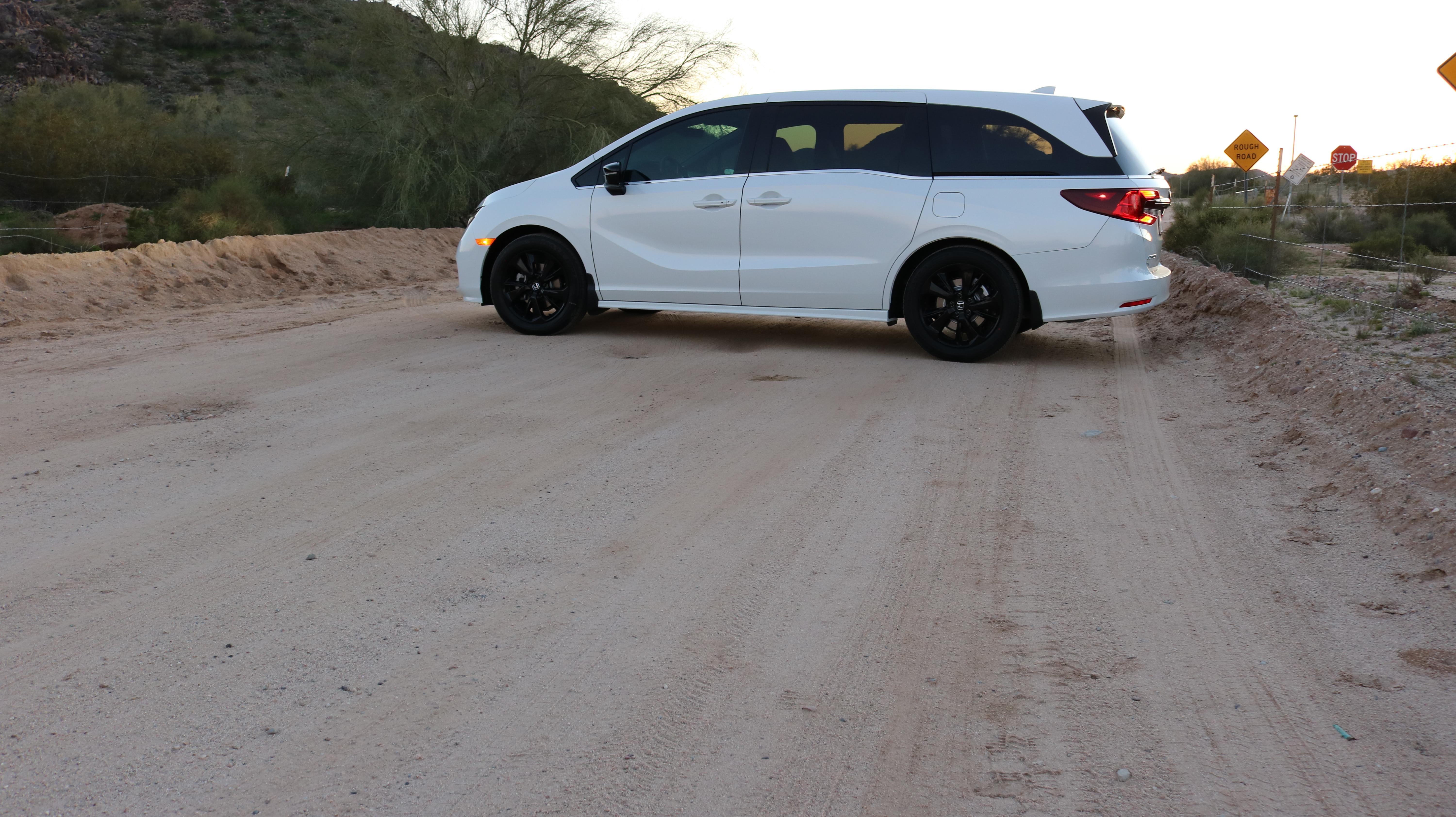 Honda Odyssey photo 5