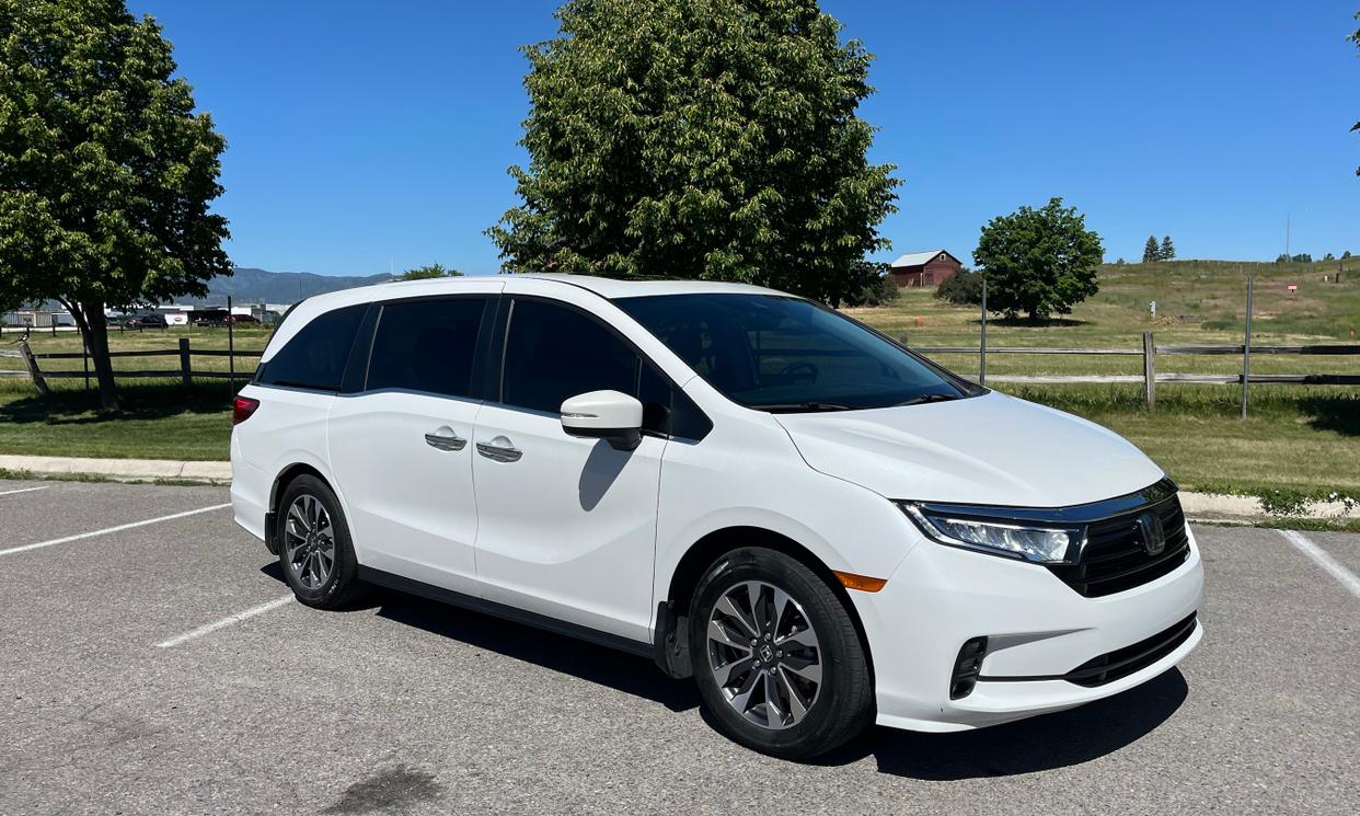Honda Odyssey photo 2