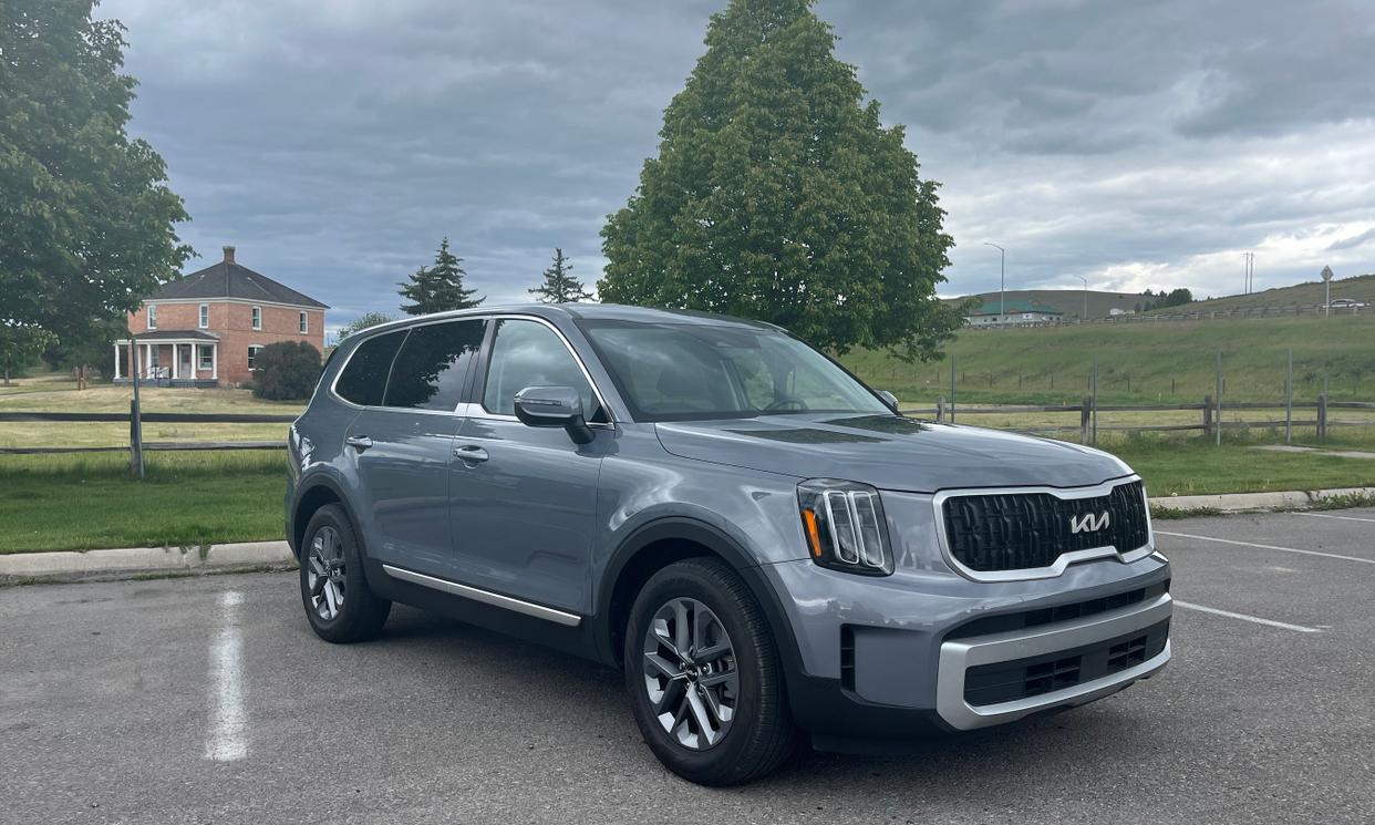 Kia Telluride photo 2
