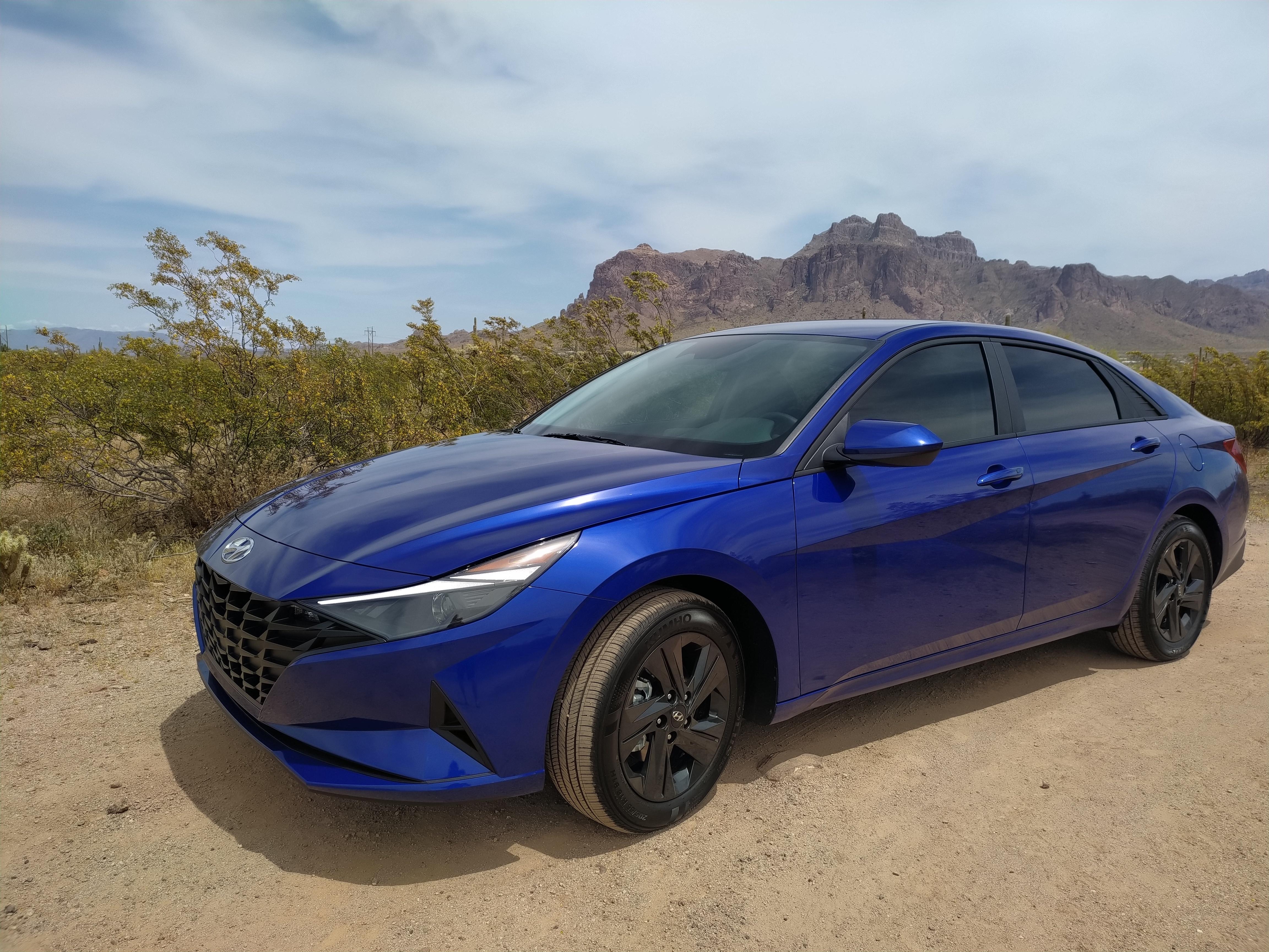 Hyundai Elantra photo 10
