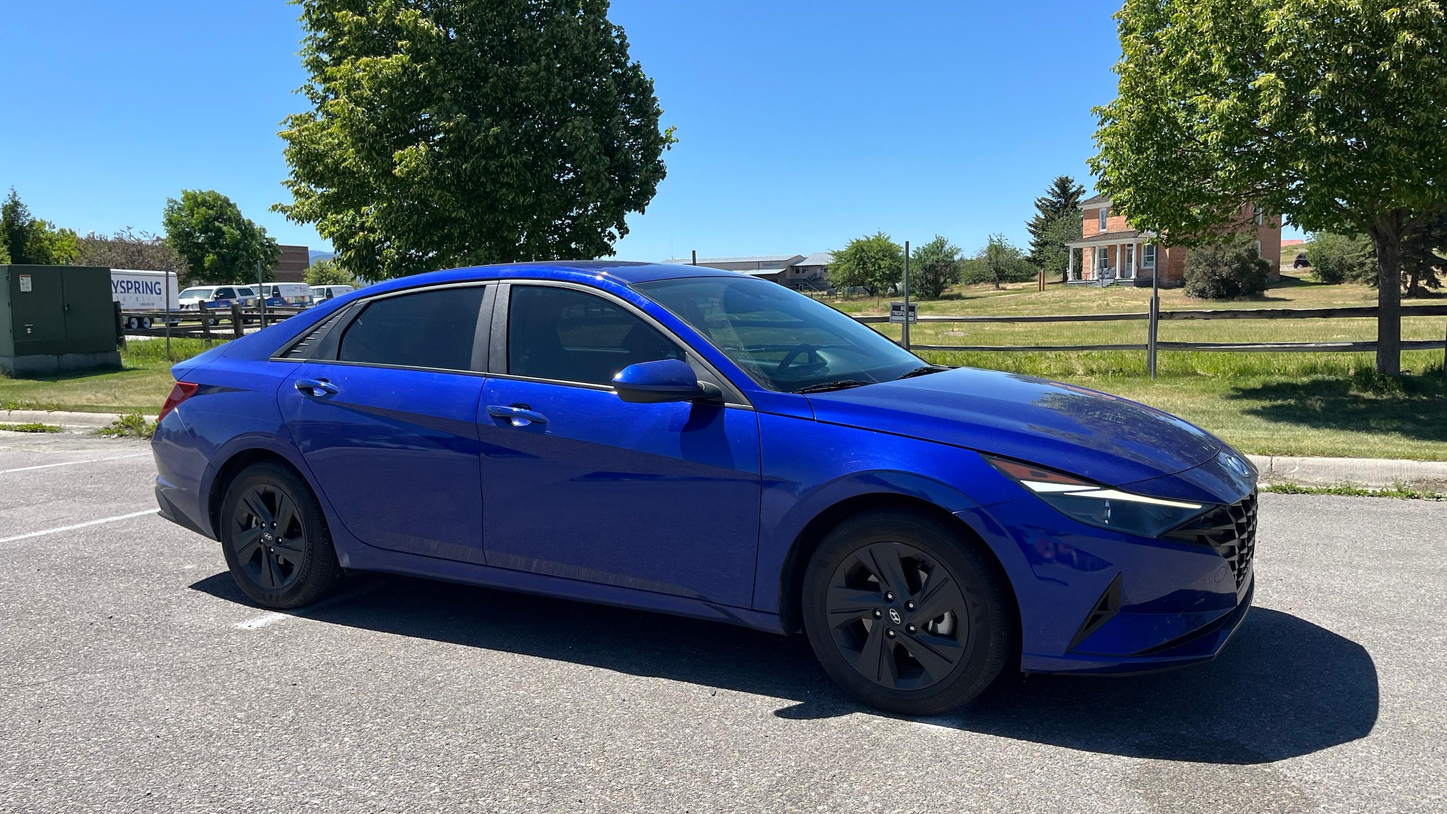 Hyundai Elantra photo 5