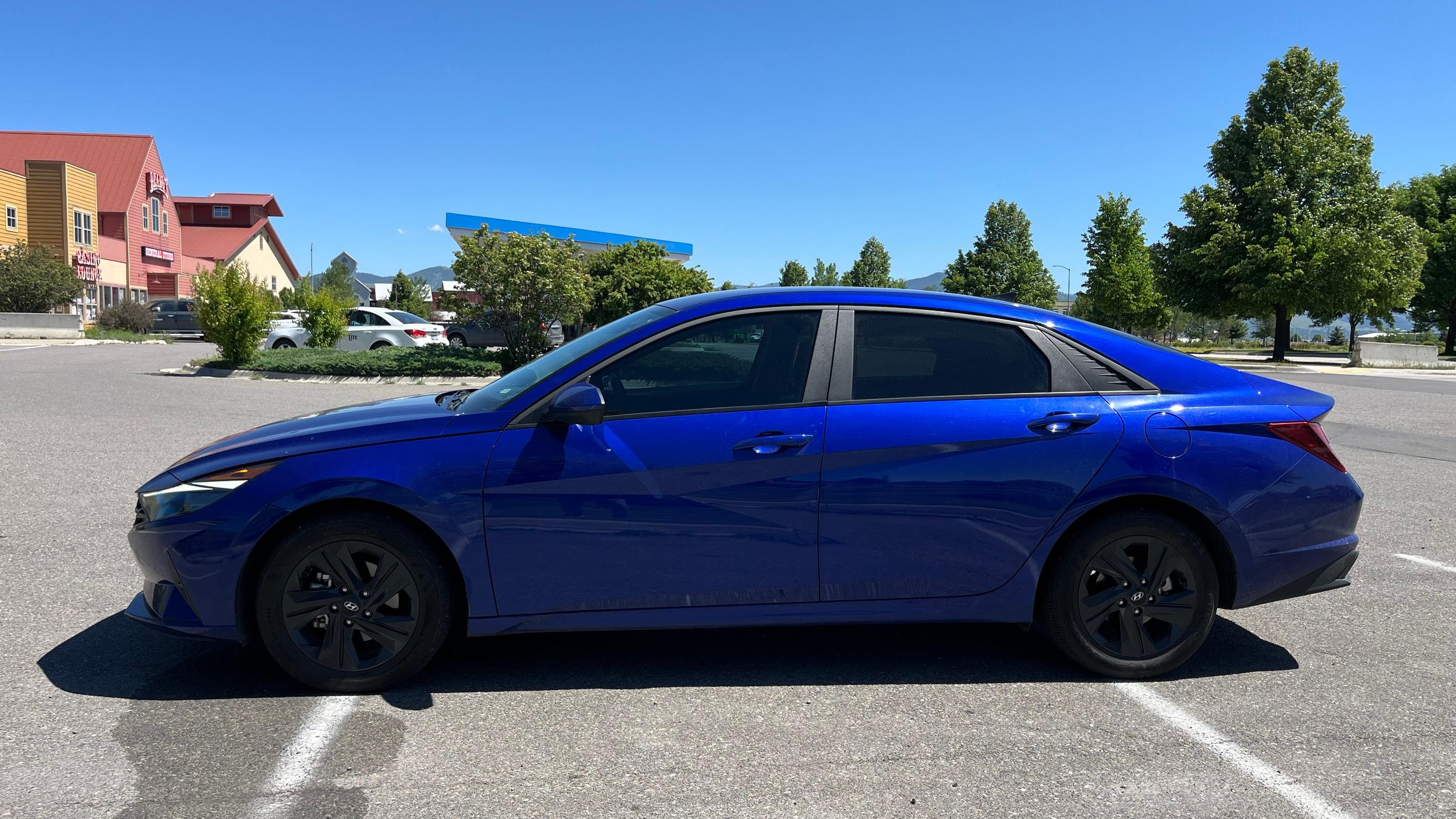 Hyundai Elantra photo 8