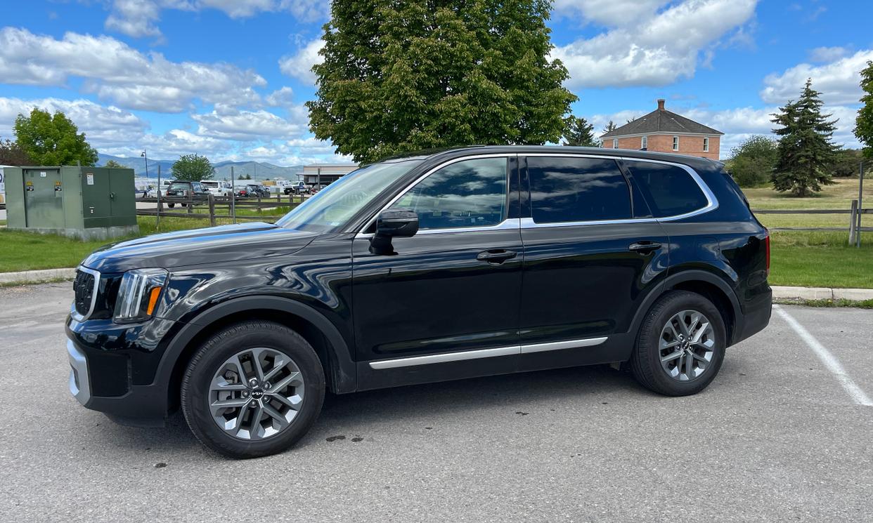 Kia Telluride photo 2