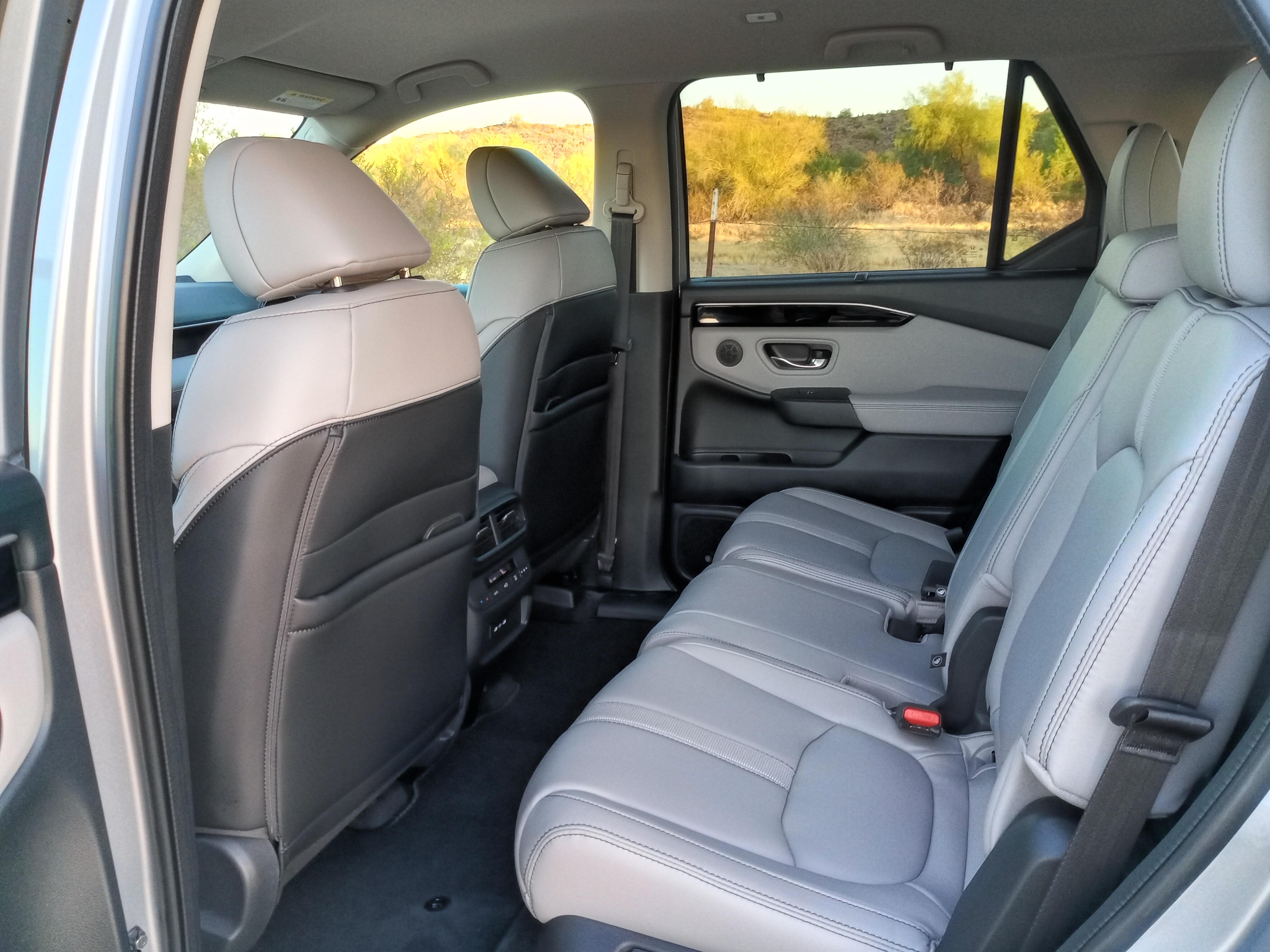 Honda Pilot photo 8