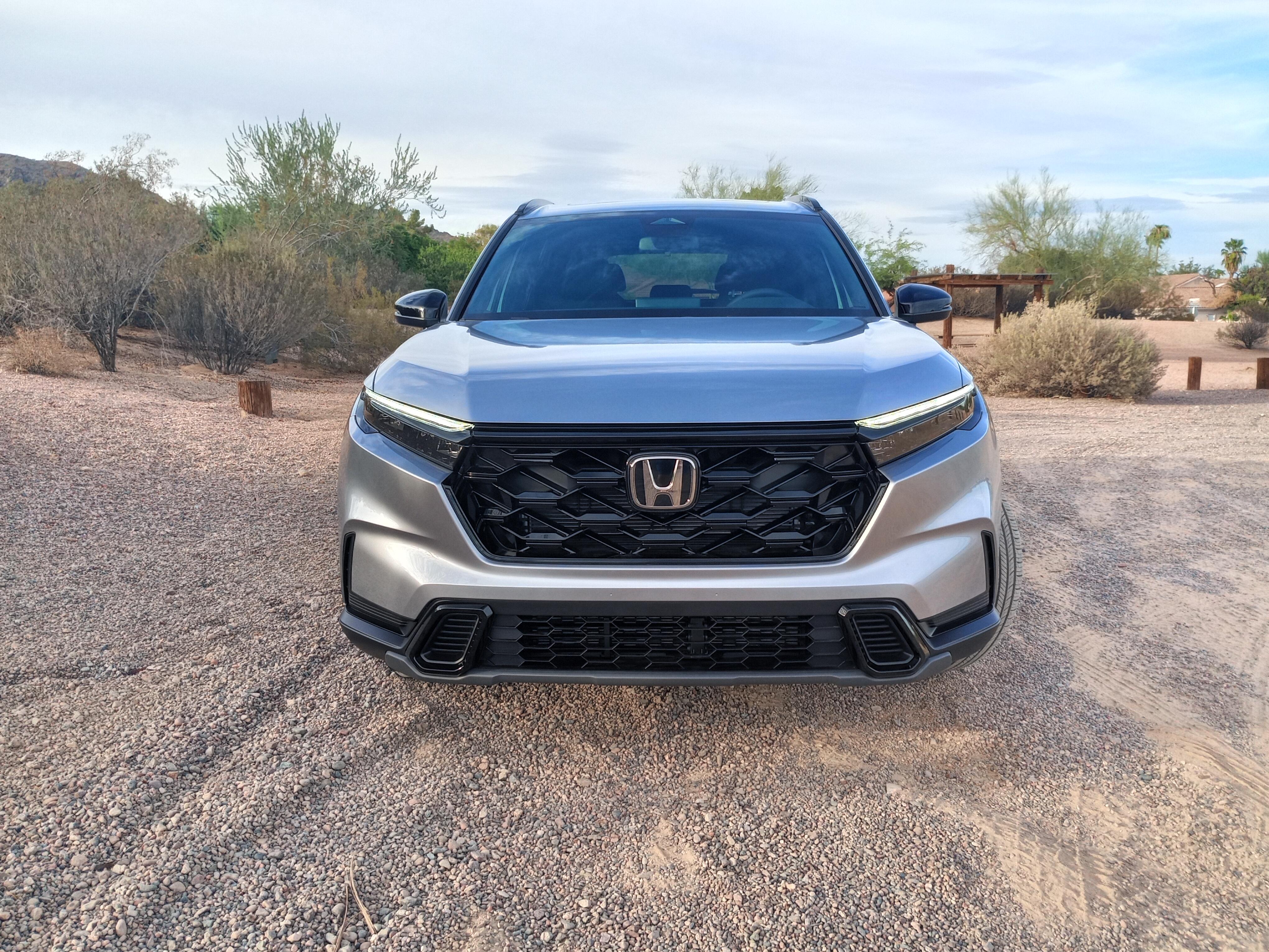 Honda CR-V Hybrid photo 10