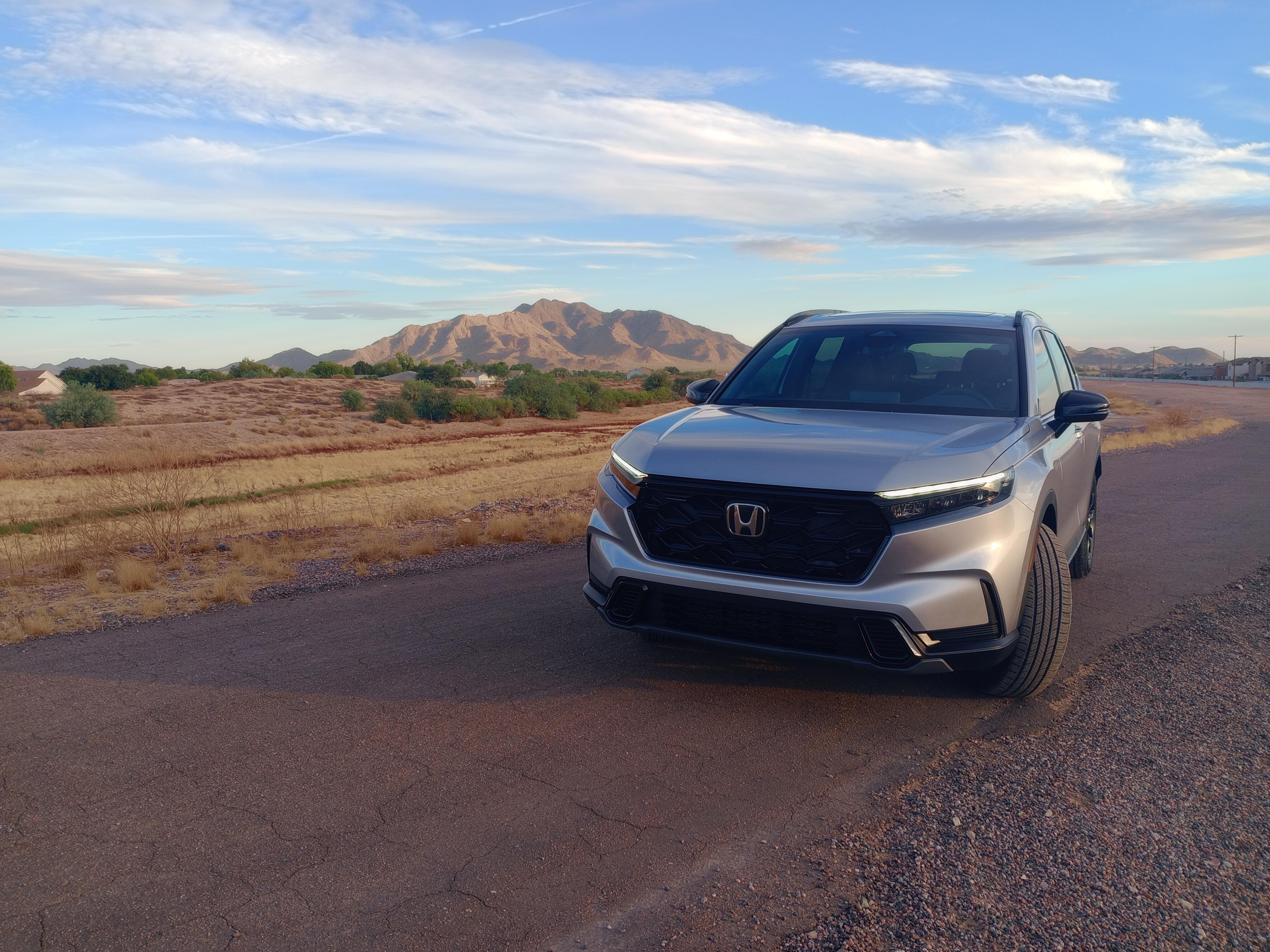 Honda CR-V Hybrid photo 6