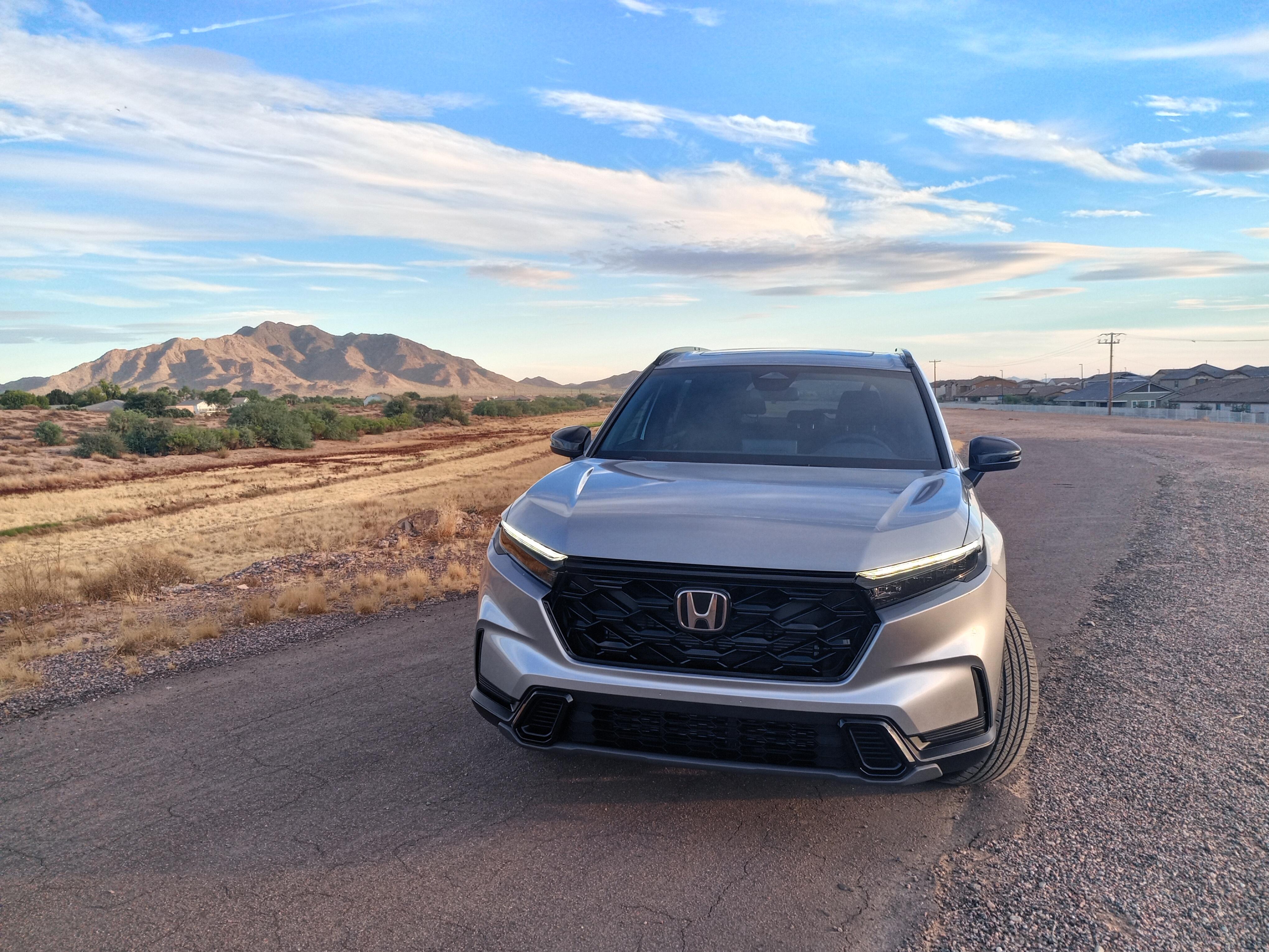 Honda CR-V Hybrid photo 8