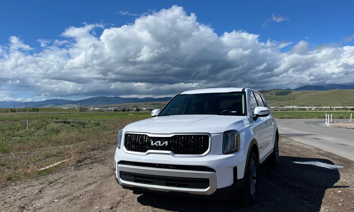 Kia Telluride photo 2