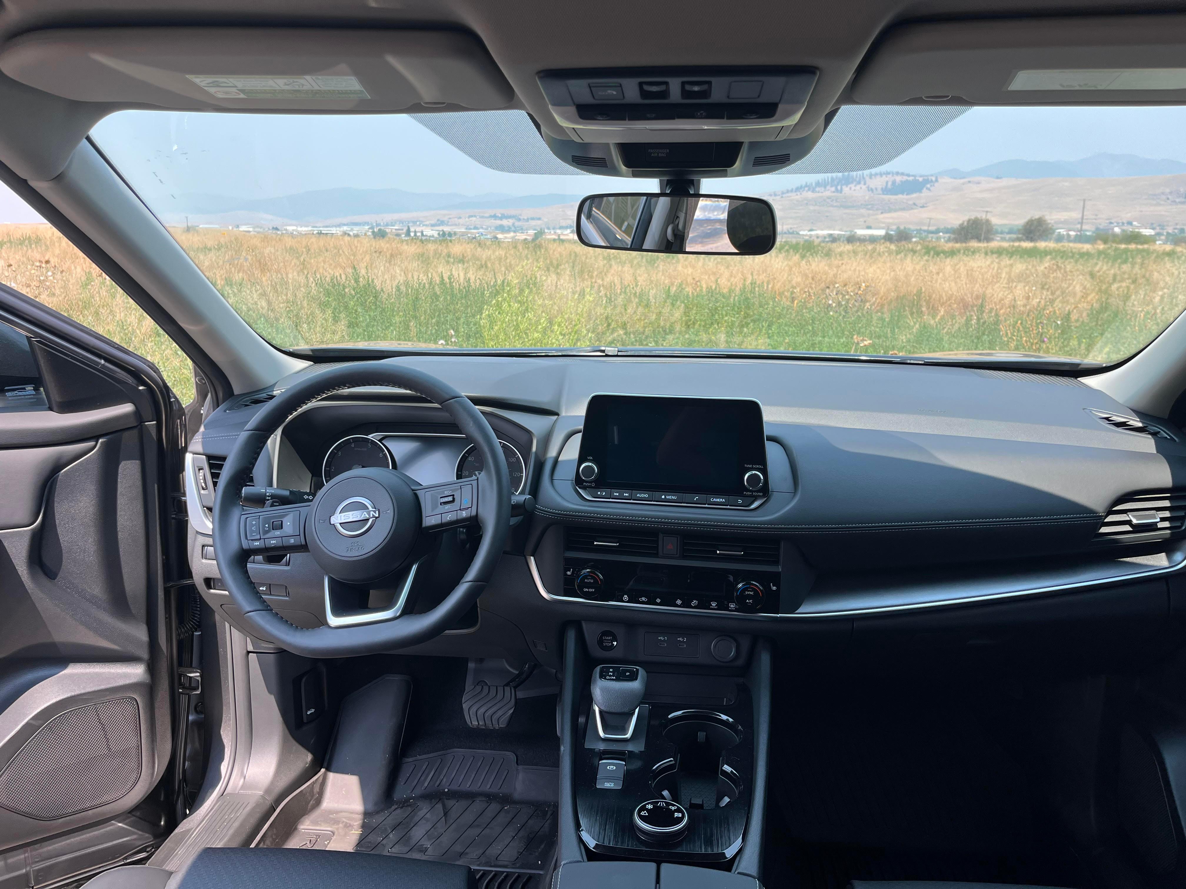 Nissan Rogue photo 5
