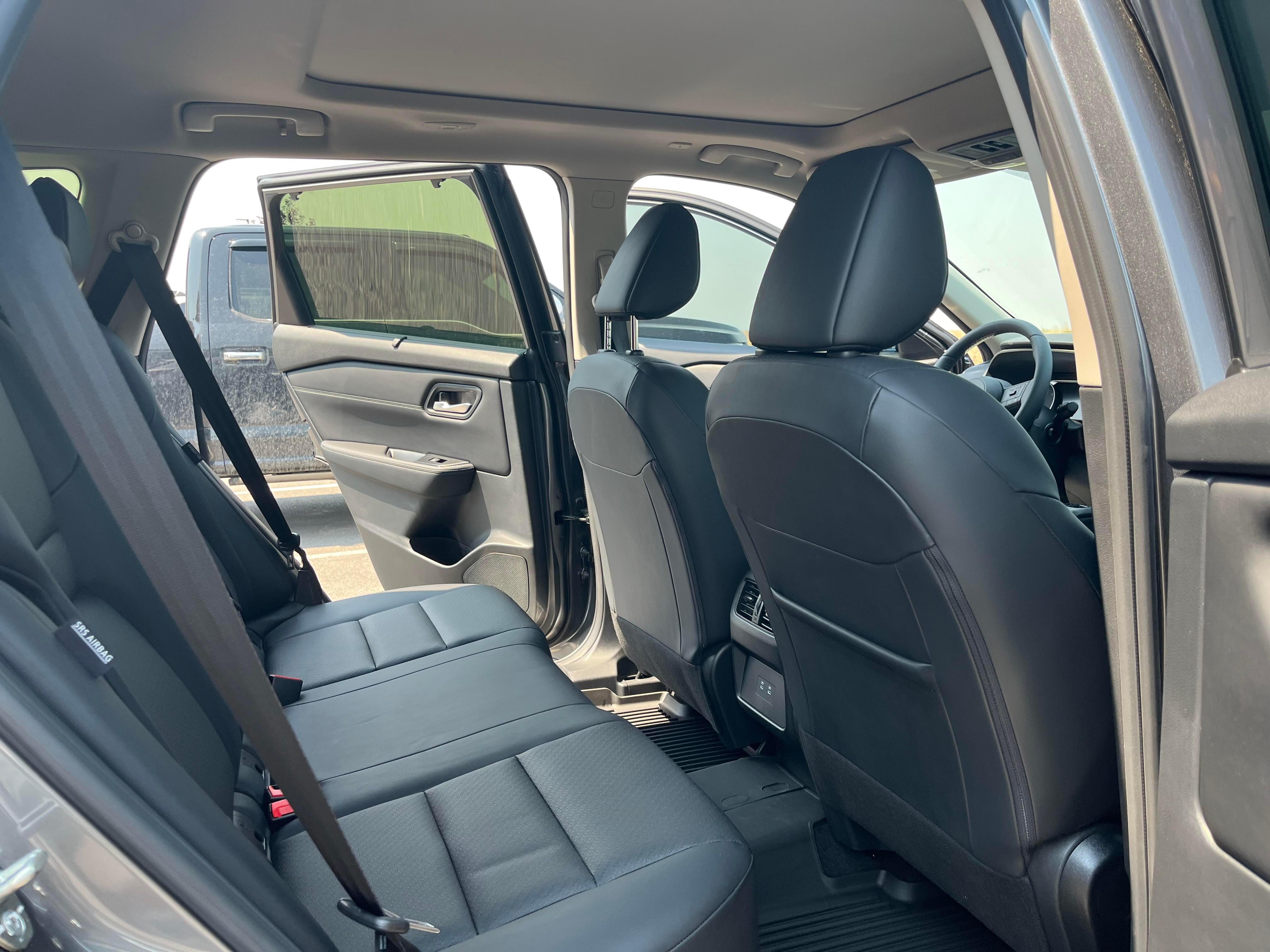 Nissan Rogue photo 7