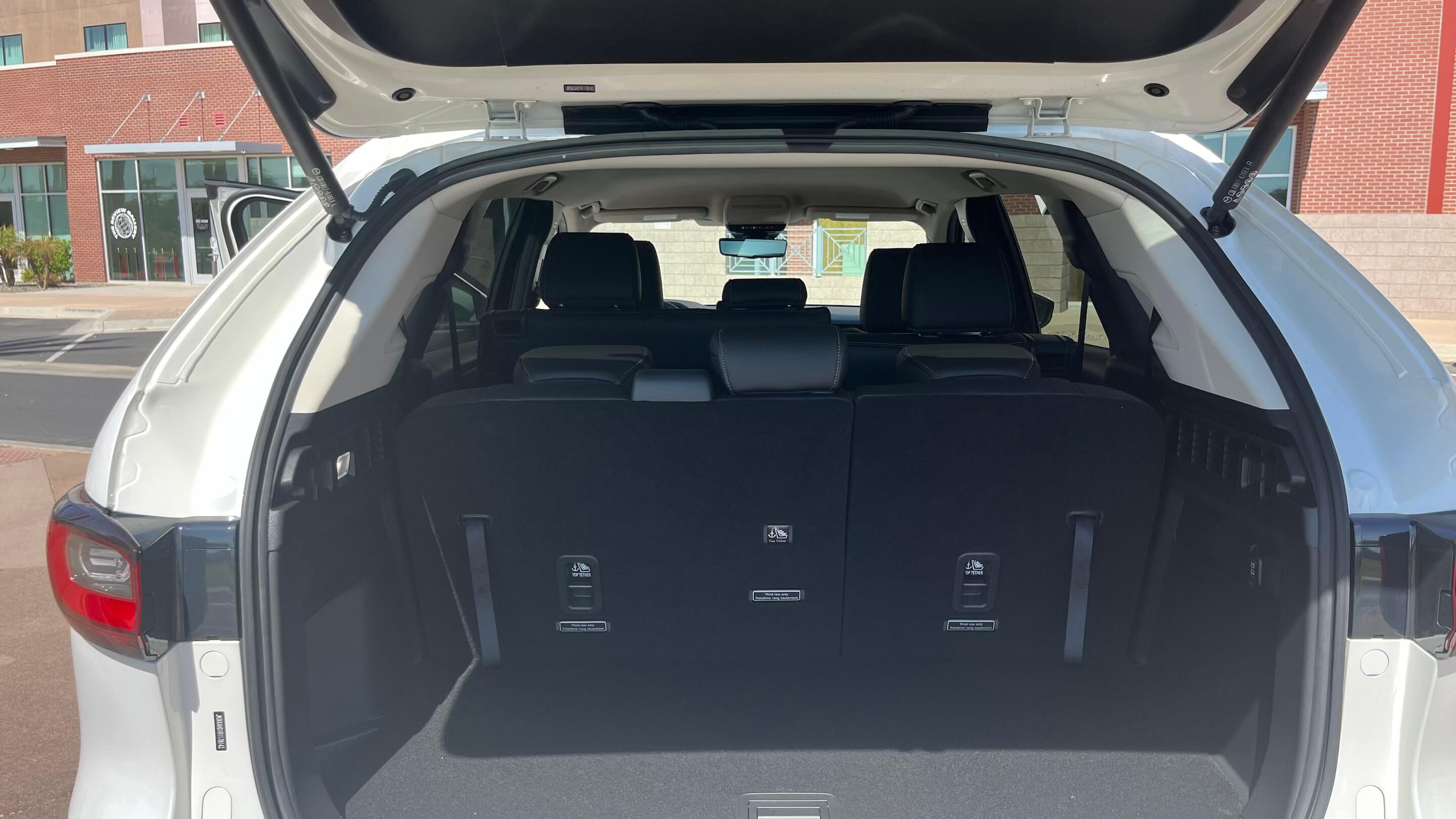 Mazda CX-90 photo 9