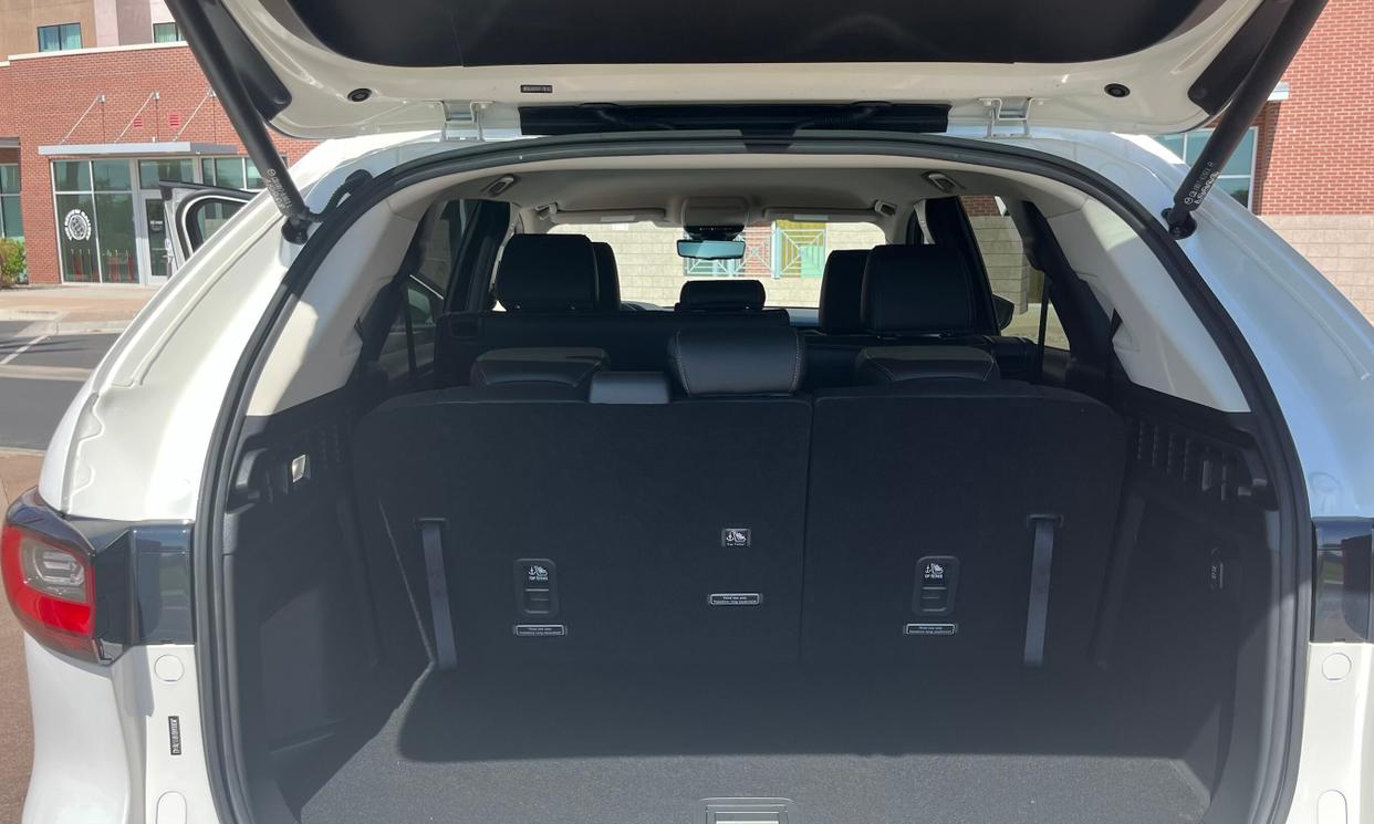 Mazda CX-90 photo 3