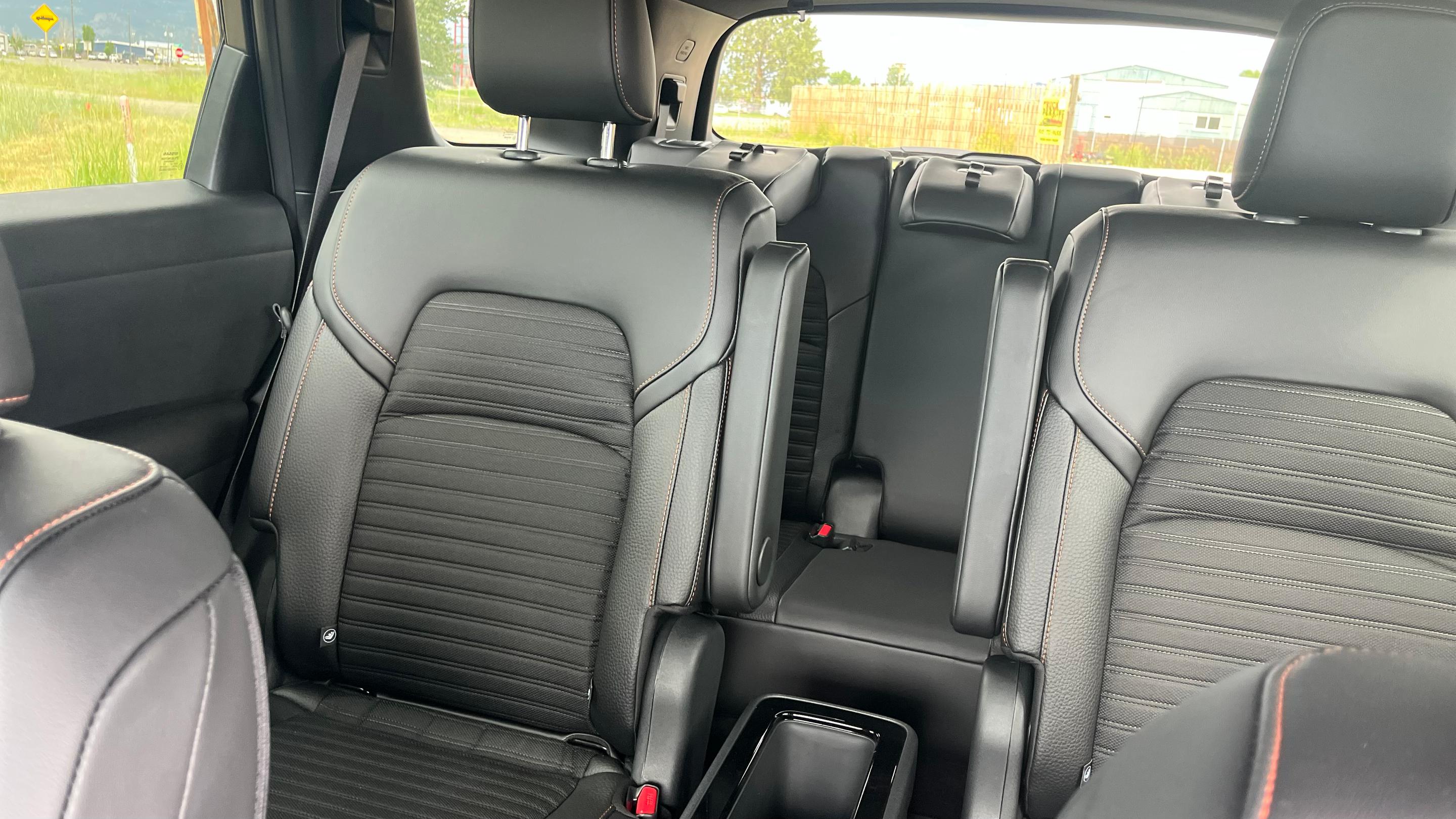 Nissan Pathfinder photo 5