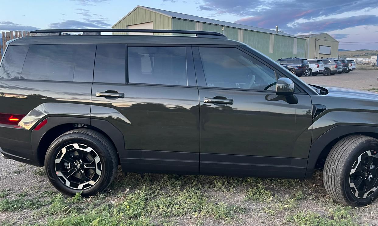 Hyundai Santa Fe photo 2