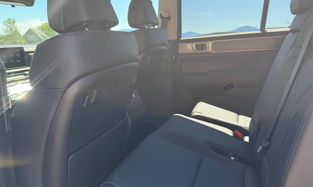 Hyundai Santa Fe photo 2