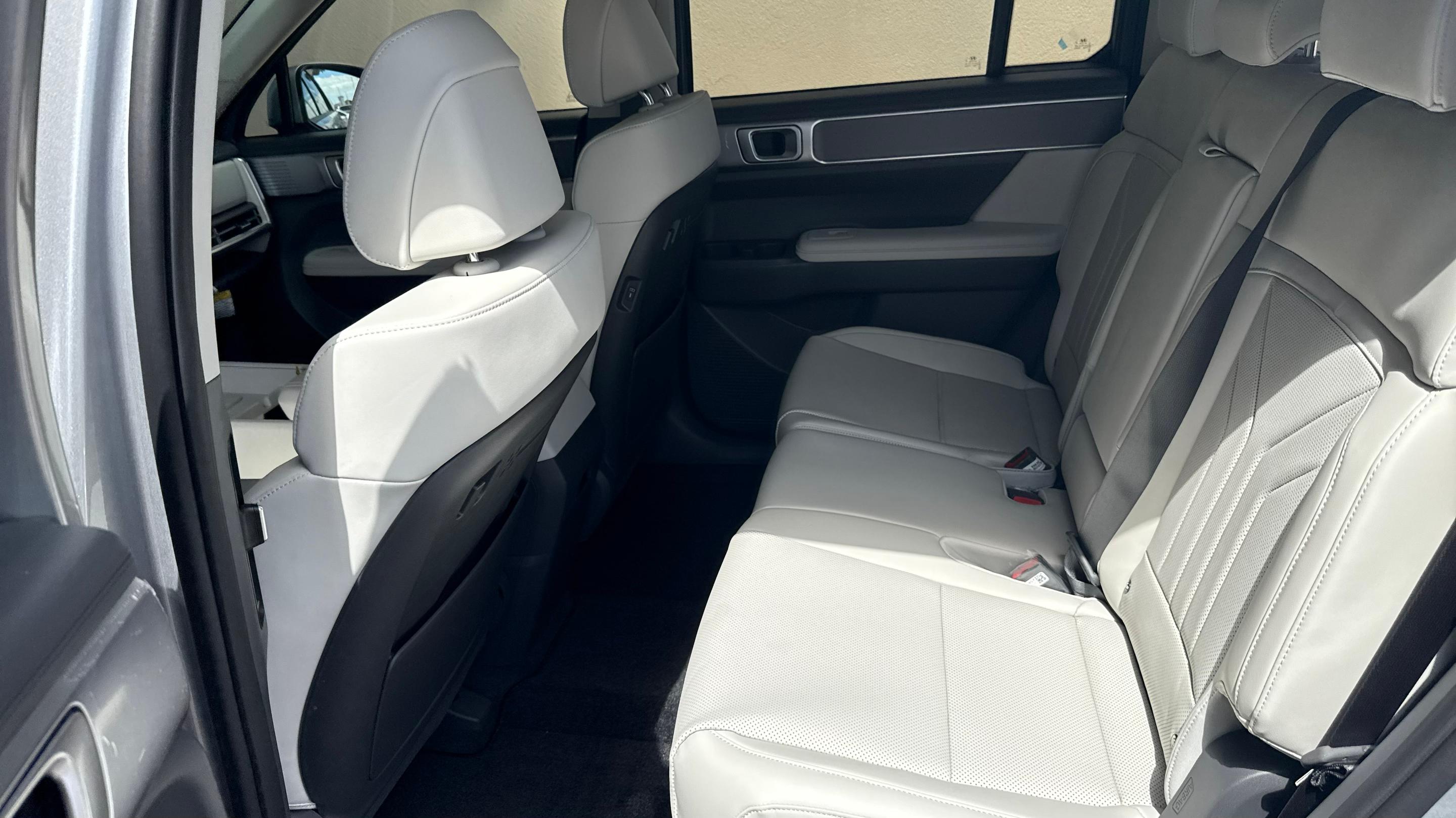 Hyundai Santa Fe photo 8