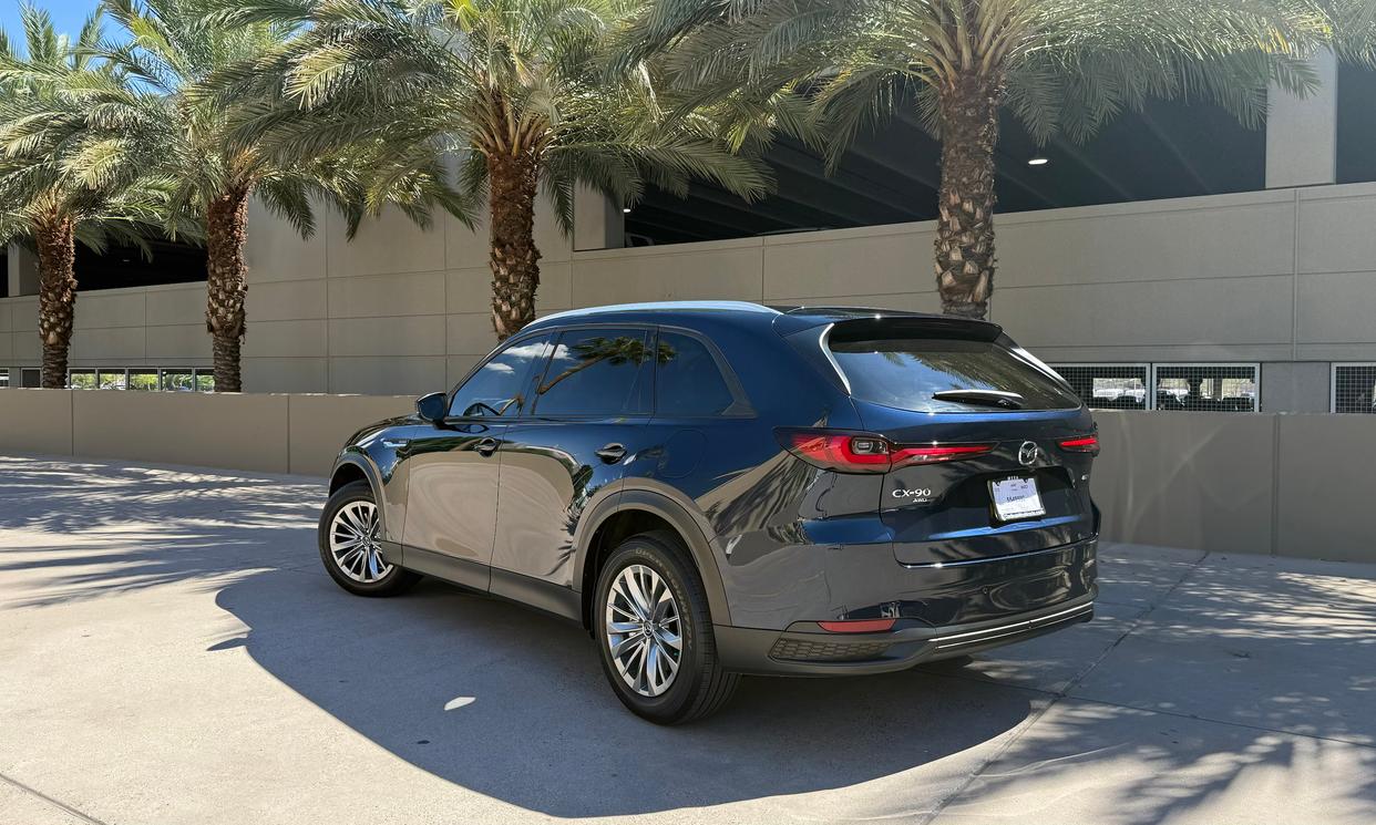 Mazda CX-90 photo 2