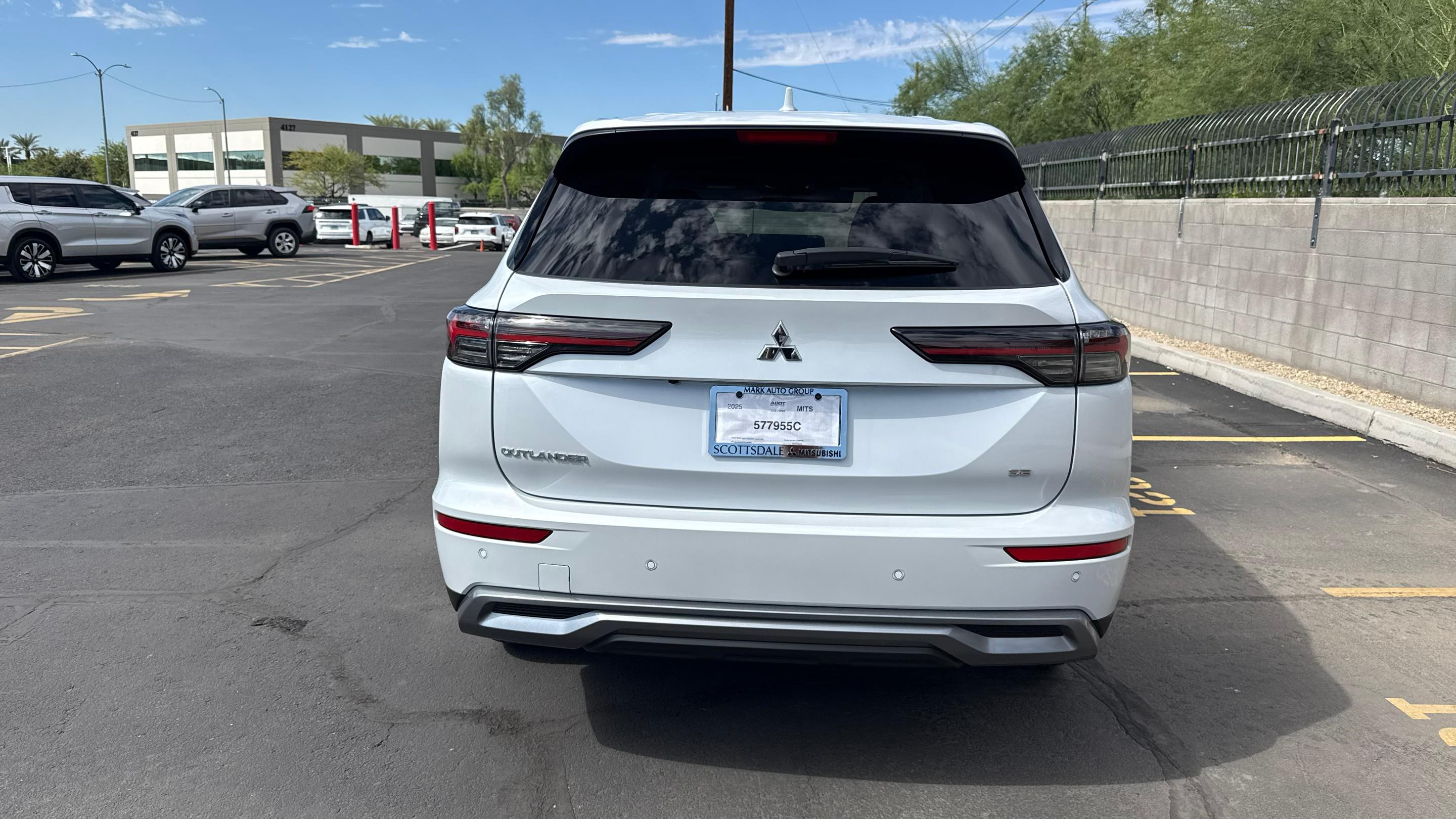 Mitsubishi Outlander photo 5