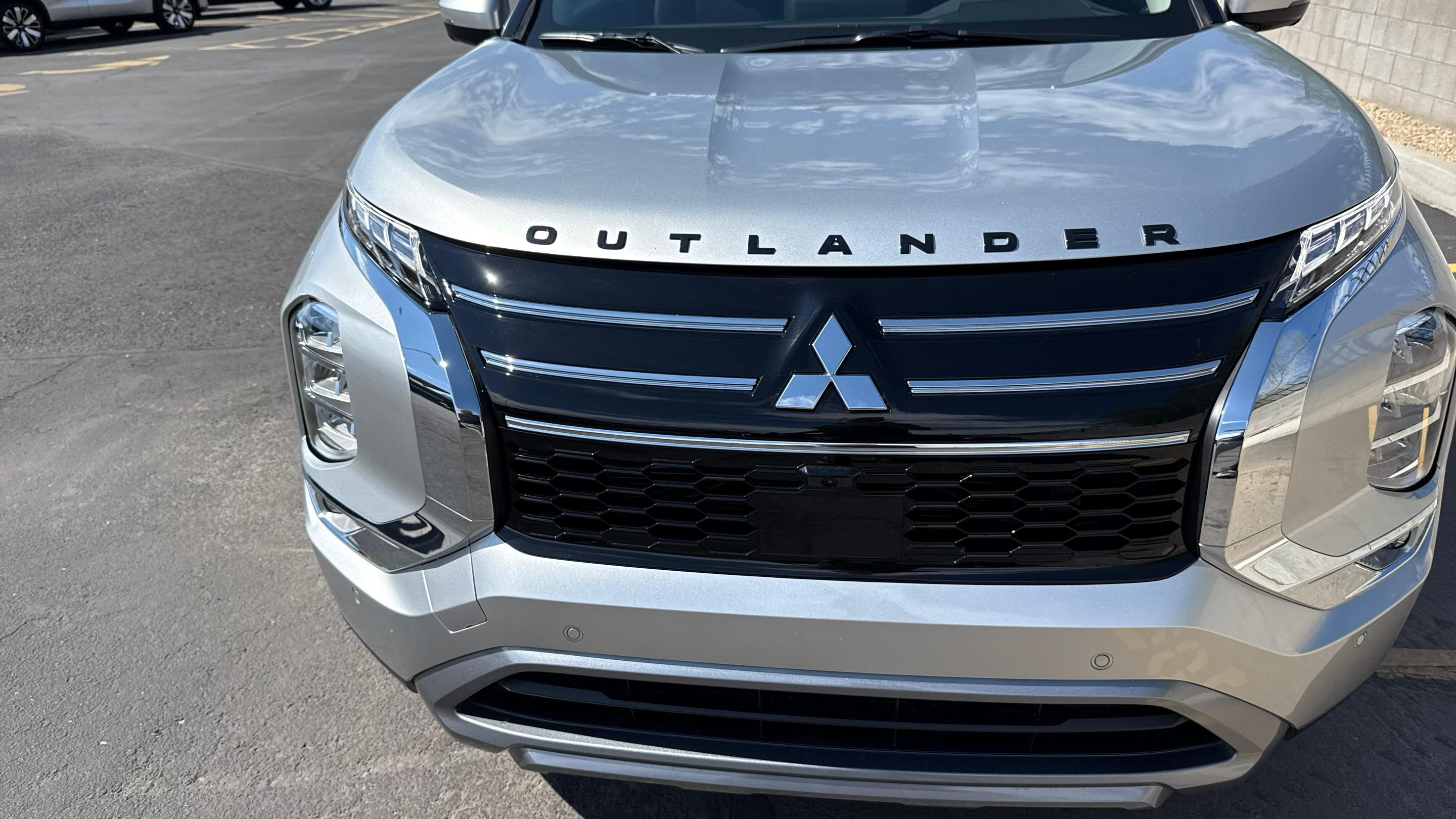 Mitsubishi Outlander photo 4