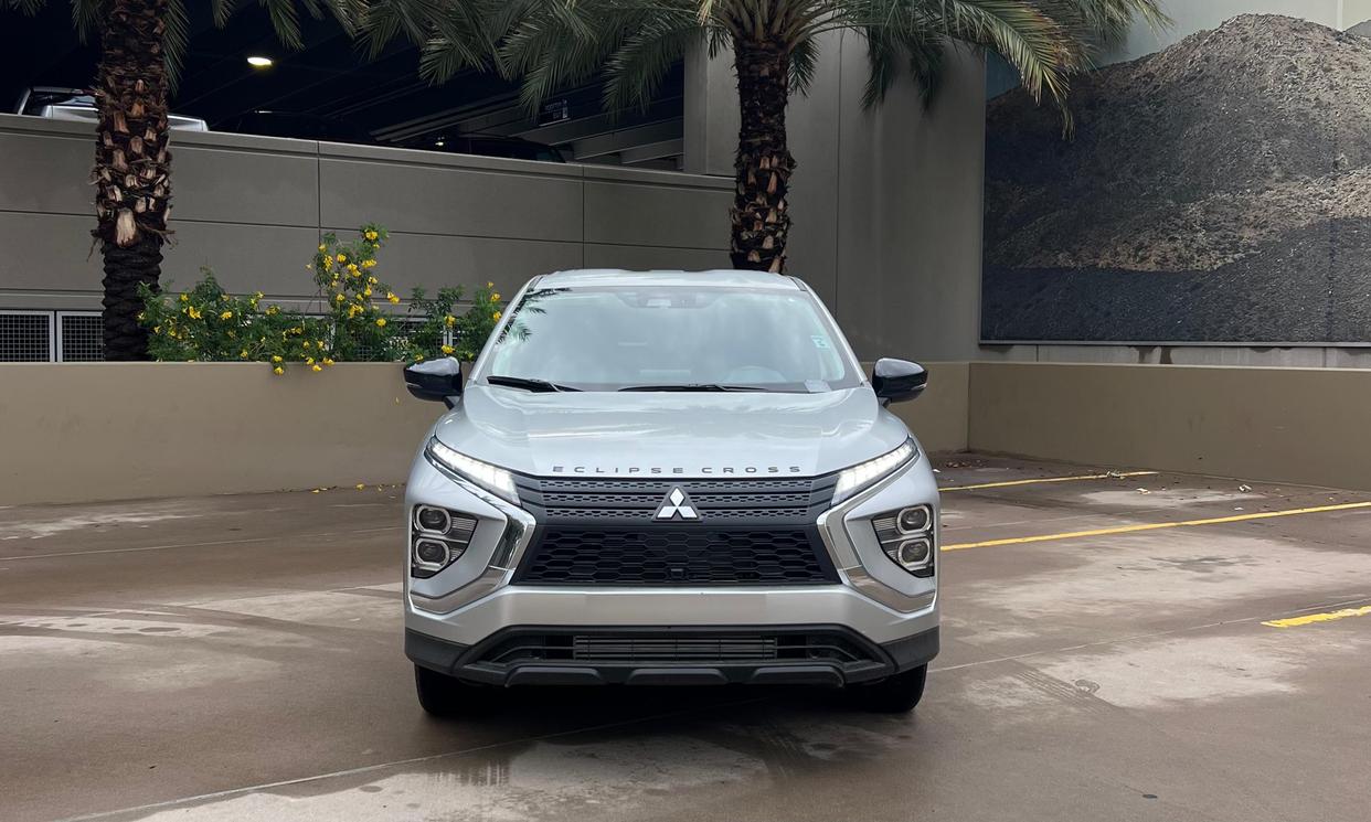 Mitsubishi Eclipse Cross photo 3