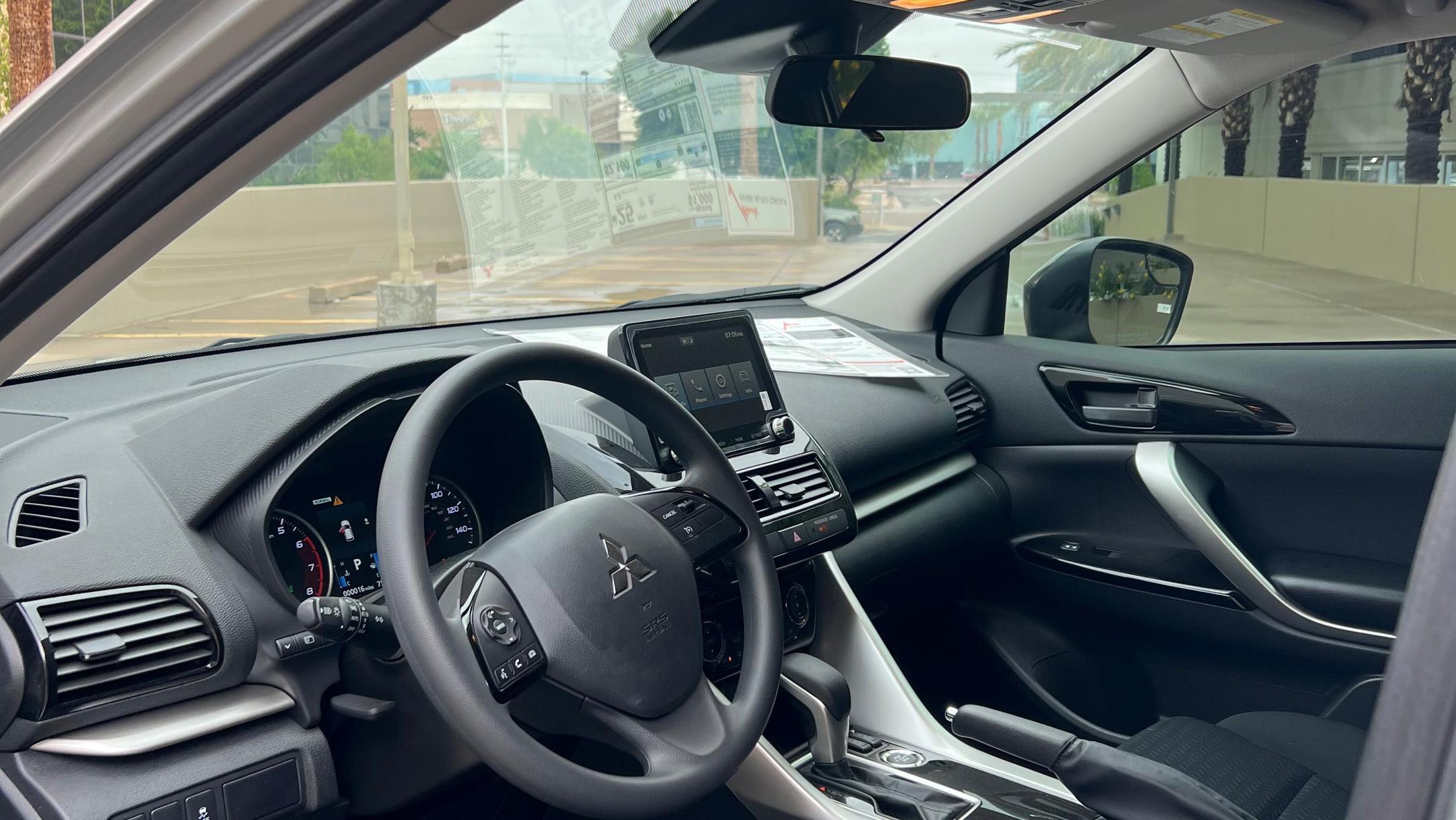 Mitsubishi Eclipse Cross photo 8