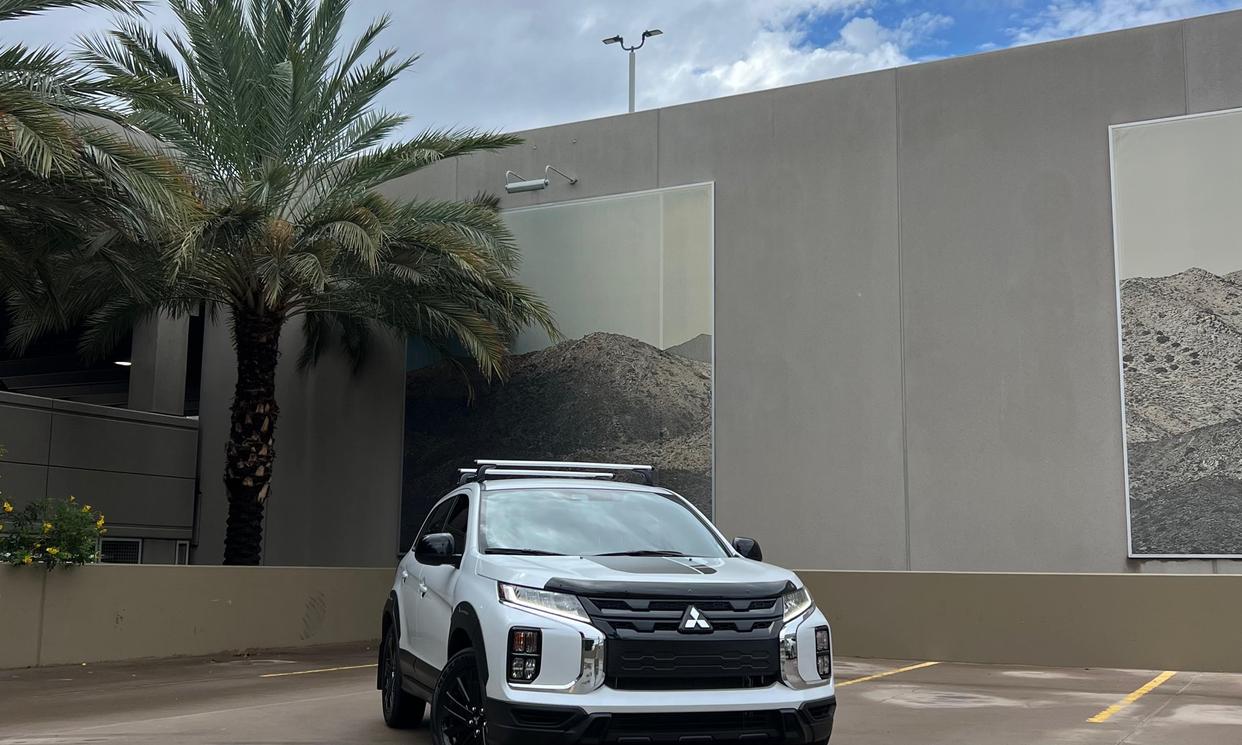 Mitsubishi Outlander Sport photo 2