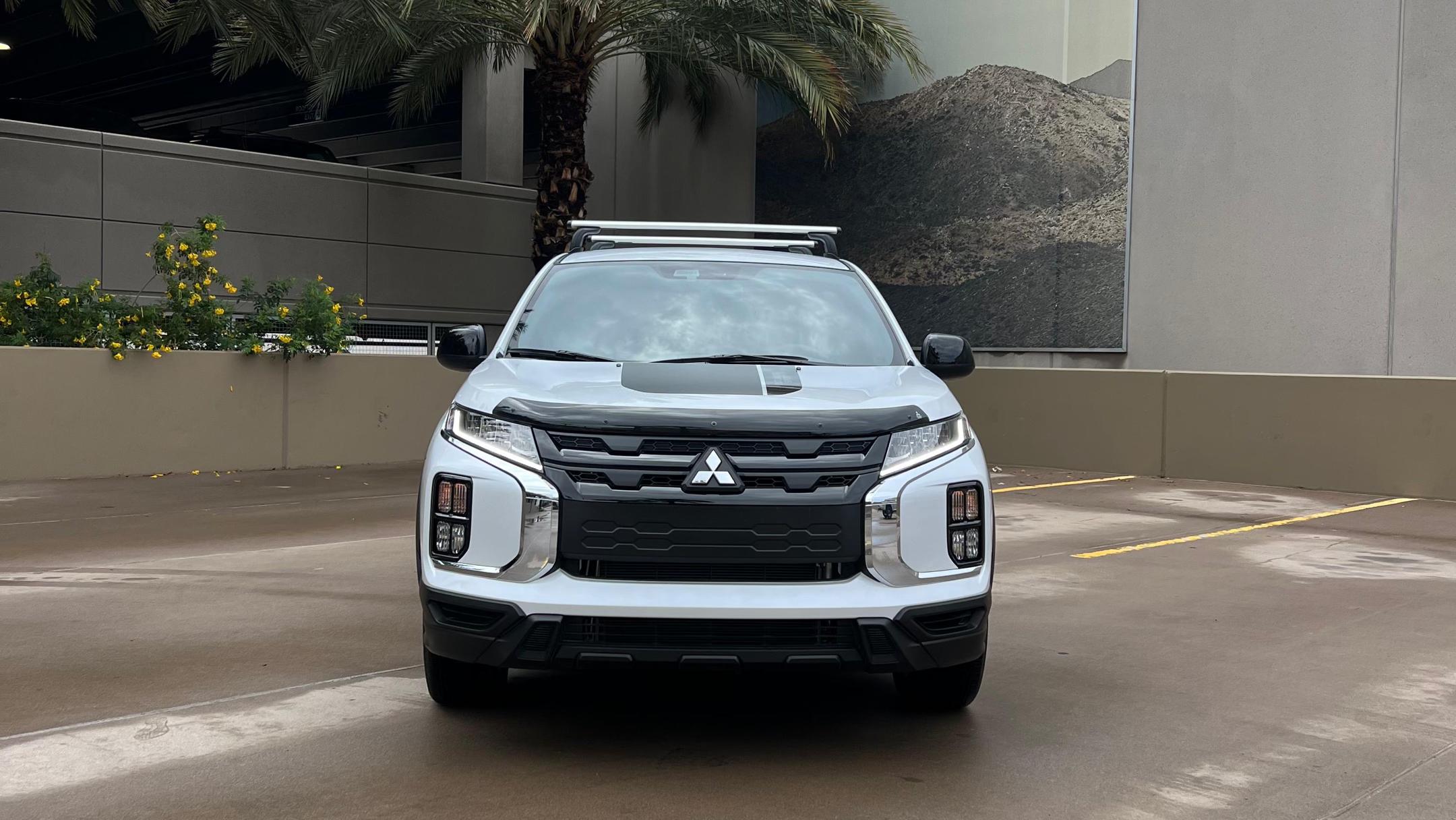 Mitsubishi Outlander Sport photo 4