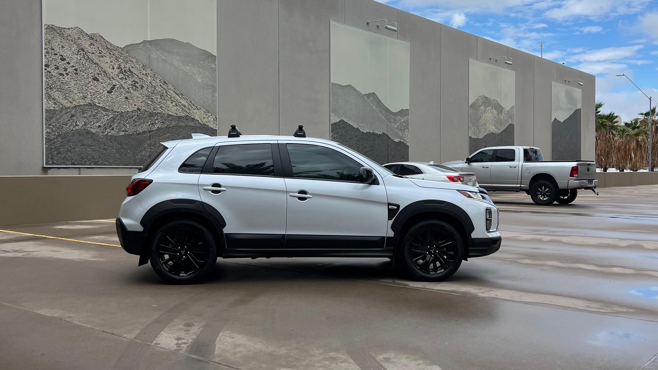 Mitsubishi Outlander Sport photo 7