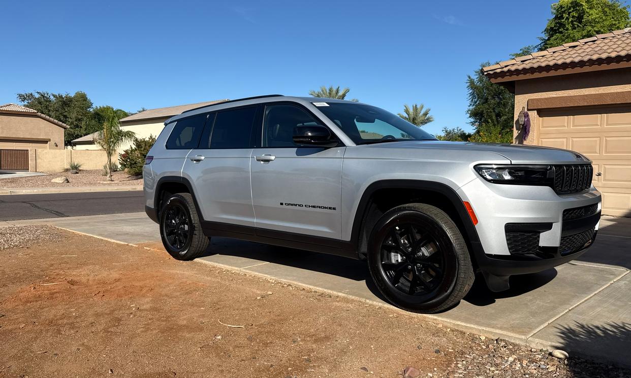 Jeep Grand Cherokee L photo 3